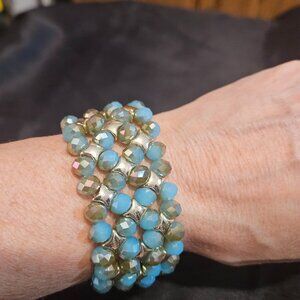 Premier Designs Aqua & Champagne Beaded Stretch Bracelet (NWOT)